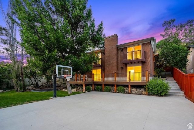 8816 S Alpen Way E, Cottonwood Heights, UT 84121 - view of sport court featuring a yard and stairs