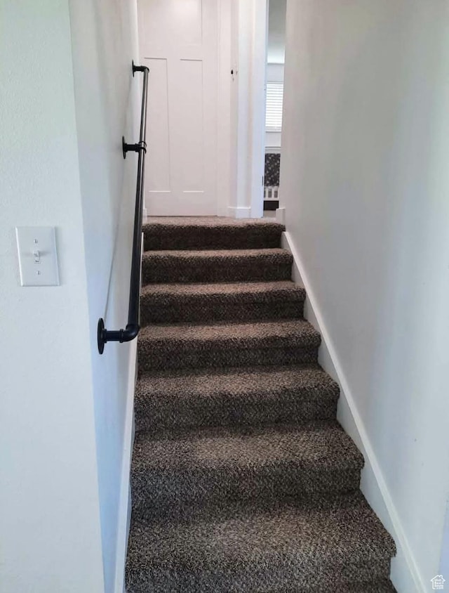 1018 E 40 N, Springville, UT 84663 - staircase featuring baseboards