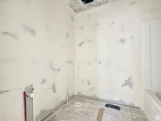 2727 N 2775 W Unit 122, Plain City, UT 84404 - bathroom with a bathtub