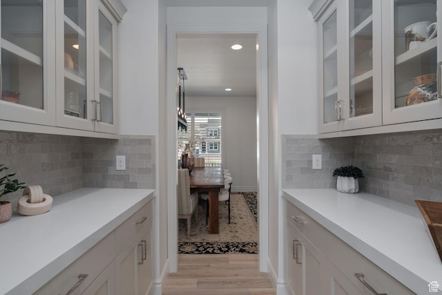1914 E 540 S, Heber City, UT 84032 - bar area featuring light wood-type flooring, backsplash, and recessed lighting