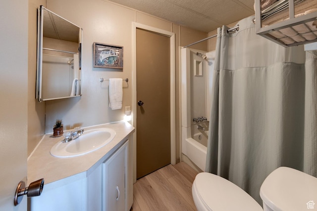 1281 Holyoak Ln E, Moab, UT 84532 - bathroom featuring wood finished floors, vanity, and shower / bath combo