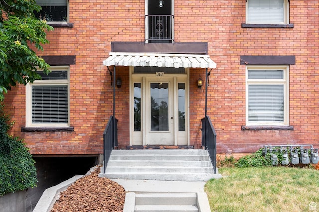 343 S 1300 E, Salt Lake City, UT 84102 - property entrance featuring brick siding