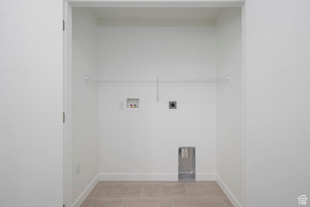 924 W Coalburn Way Unit 8-26, Murray, UT 84123 - washroom featuring electric dryer hookup, hookup for a washing machine, and light tile patterned flooring
