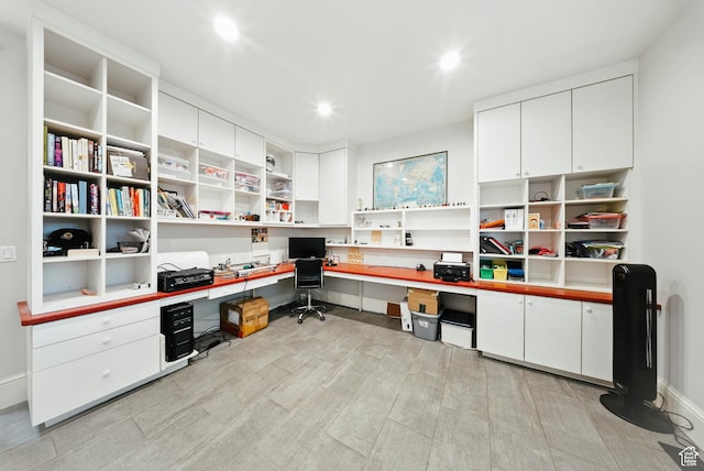 1734 E Spring Ln, Holladay, UT 84117 - office space featuring built in desk and recessed lighting