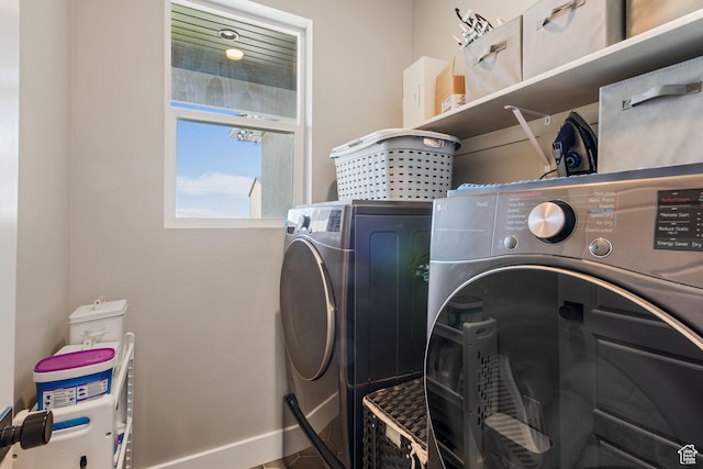 507 W 2030 N, Tooele, UT 84074 - washroom with independent washer and dryer and baseboards