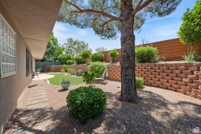2469 W 840 N, Hurricane, UT 84737 - fenced backyard with a patio area