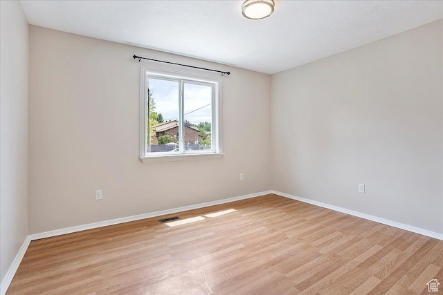 315 E 900 N, Brigham City, UT 84302 - empty room featuring light wood-type flooring and baseboards