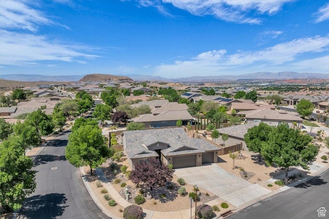 424 N Highland Pkwy, Washington, UT 84780 - aerial perspective of suburban area with mountains
