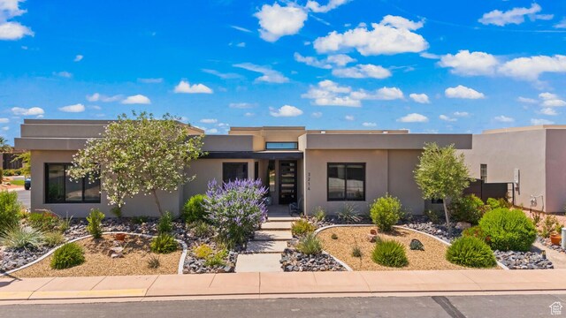 3214 S Red Sands Way, Hurricane, UT 84737 - view of front of home featuring stucco siding