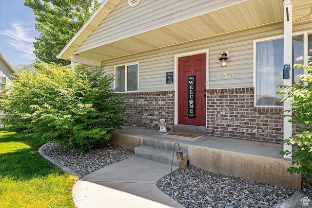 655 S 100 W, Santaquin, UT 84655 - doorway to property featuring brick siding