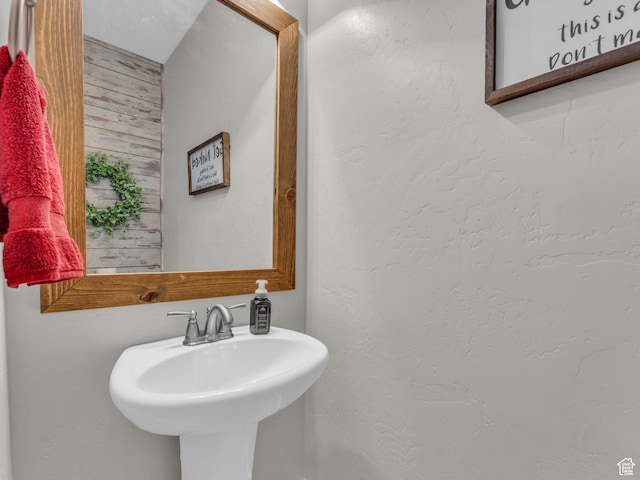 4966 W Willamette Way S, South Jordan, UT 84095 - bathroom with a sink