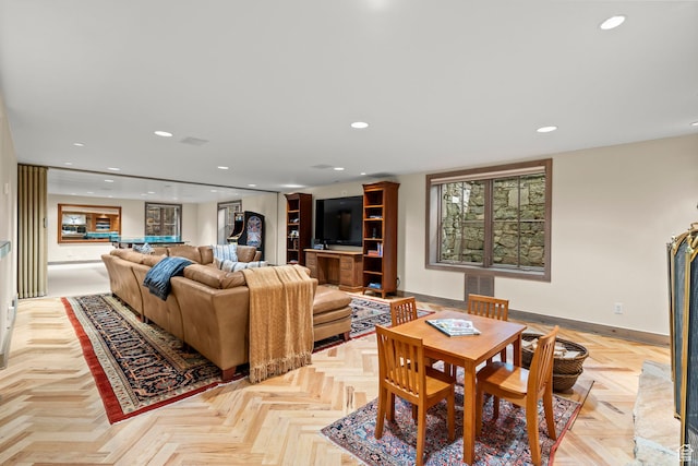 6033 S 2300 E, Holladay, UT 84121 - living area with recessed lighting