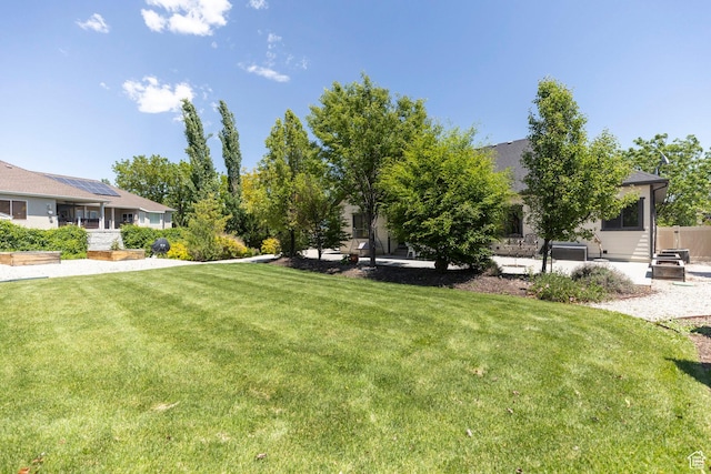 9532 S Willow Trail Way S, Jordan, UT 84095 - view of grassy yard