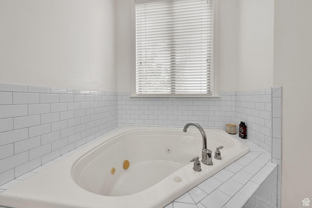 3990 Summer Ridge Rd, Morgan, UT 84050 - bathroom with a tub with jets