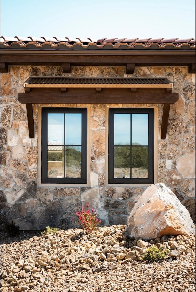 442 E Entrada Dr, Virgin, UT 84779 - exterior view of stone siding