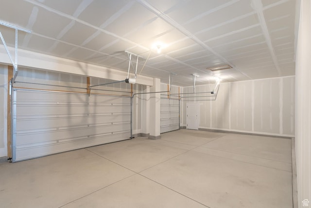 3862 W Lucerne Way, Lehi, UT 84043 - garage with a garage door opener