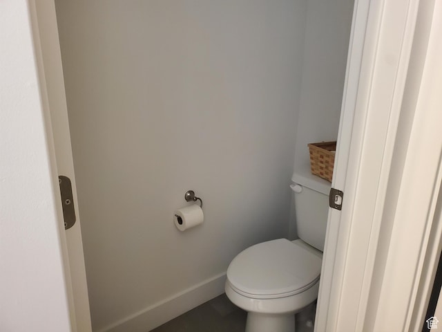 1082 E Springwater Way Unit 812, Eagle Mountain, UT 84005 - bathroom featuring toilet and baseboards