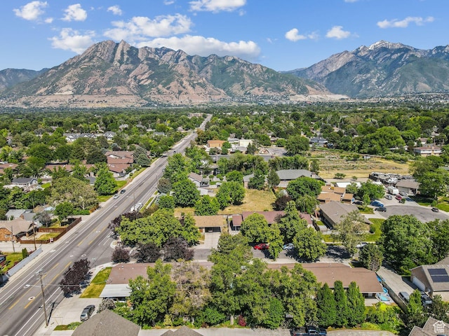 6113 S Vineway Cir, Salt Lake City, UT 84121 - view of mountain backdrop with nearby suburban area