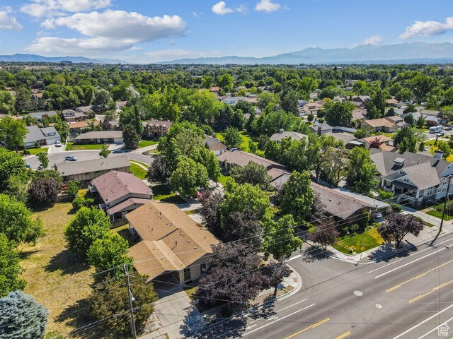 6133 S Vineway Cir, Salt Lake City, UT 84121 - aerial view of residential area featuring mountains