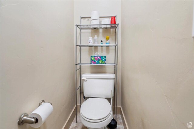 4257 W Lake Bridge Dr S, South Jordan, UT 84009 - bathroom with baseboards