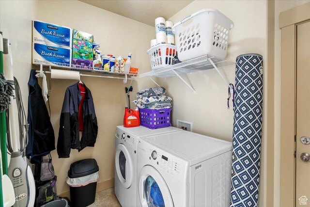 4257 W Lake Bridge Dr S, South Jordan, UT 84009 - laundry room featuring separate washer and dryer