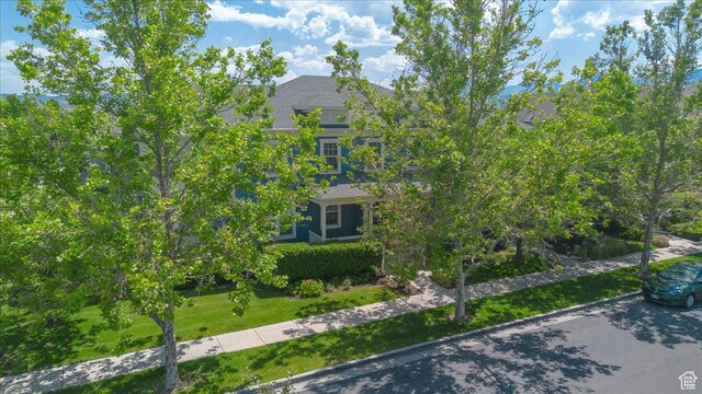 4257 W Lake Bridge Dr S, South Jordan, UT 84009 - obstructed view of property with a front yard