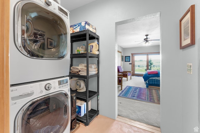 966 Mill Rd, Evanston, WY 82930 - washroom featuring estacked washer and dryer and a ceiling fan