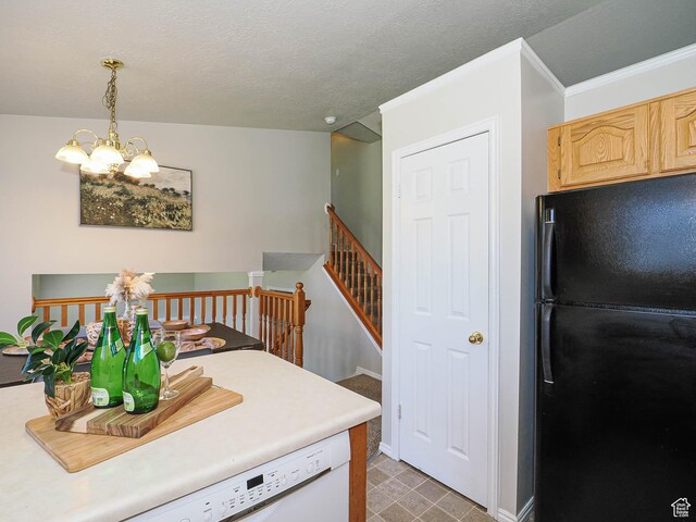 136 W 1980 S, Clearfield, UT 84015 - kitchen with freestanding refrigerator, a chandelier, dishwasher, light brown cabinets, and light countertops