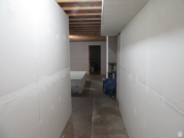 544 E 1875 S, Roosevelt, UT 84066 - hallway featuring unfinished concrete floors