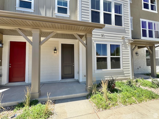 1650 N Main St N Unit 116, Layton, UT 84041 - property entrance featuring covered porch