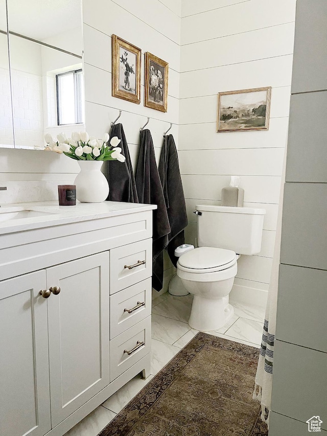 920 S 940 W, Richfield, UT 84701 - bathroom with marble finish floors and vanity