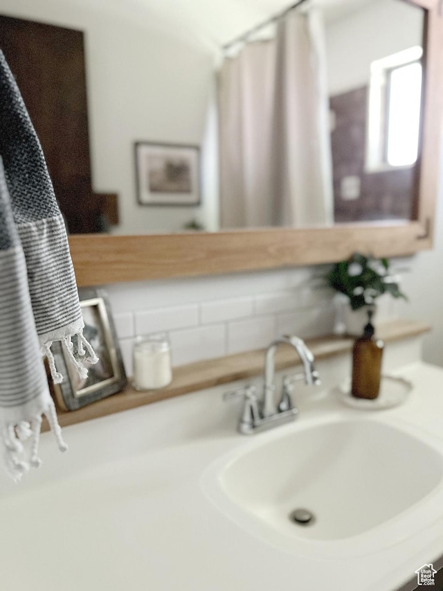920 S 940 W, Richfield, UT 84701 - bathroom view of a sink and decorative backsplash