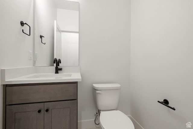 6658 W Docksider Dr, South Jordan, UT 84009 - bathroom with baseboards and vanity