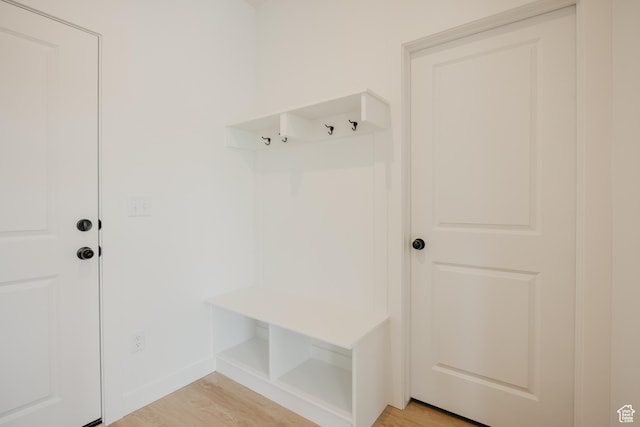 189 N Woodrun Way Unit 131, Saratoga Springs, UT 84045 - mudroom featuring light wood-style floors and baseboards