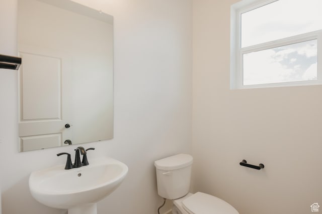 189 N Woodrun Way Unit 131, Saratoga Springs, UT 84045 - bathroom featuring a sink and toilet