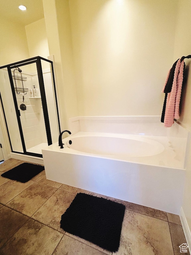 3853 Mitchell Dr, Santa Clara, UT 84765 - full bath with a stall shower and a garden tub