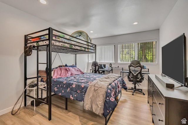 650 S Main St Unit 8102, Bountiful, UT 84010 - bedroom featuring light wood-style flooring, recessed lighting, and an office area