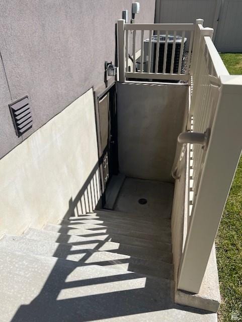 649 E 5650 S, Washington Terrace, UT 84405 - view of stairway
