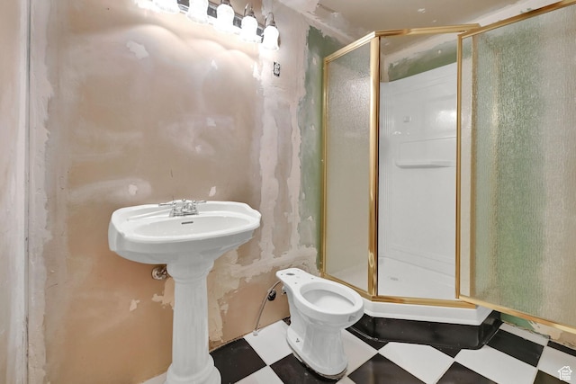 4188 S 2725 W, Roy, UT 84067 - full bath featuring a shower stall and a bidet