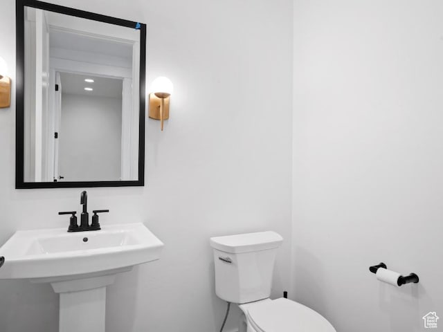 5885 N Canyon Rim Rd Unit 624, Lehi, UT 84043 - bathroom with toilet and a sink