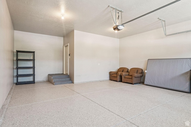 11103 S Kiwano Way W, South Jordan, UT 84009 - garage with a garage door opener