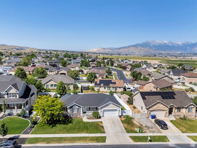 914 W Red Fox Ln, Saratoga Springs, UT 84045 - aerial perspective of suburban area featuring mountains