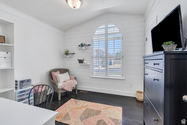 914 W Red Fox Ln, Saratoga Springs, UT 84045 - sitting room with lofted ceiling, plenty of natural light, wood finished floors, wood walls, and a textured ceiling
