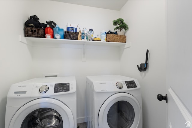 5680 W Pelican Ridge Ln, Salt Lake City, UT 84118 - laundry room featuring washing machine and clothes dryer