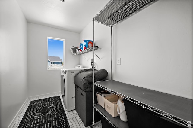 1578 E Maple Way, Layton, UT 84040 - laundry room with independent washer and dryer and baseboards