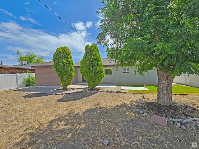 10138 S Peony Way, Sandy, UT 84094 - view of front of home featuring a fenced backyard