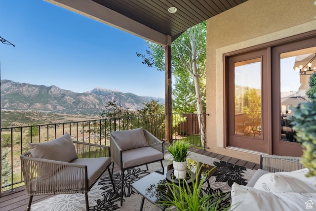 15337 S Eagle Crest Dr E, Draper, UT 84020 - patio / terrace with outdoor lounge area and a mountain view