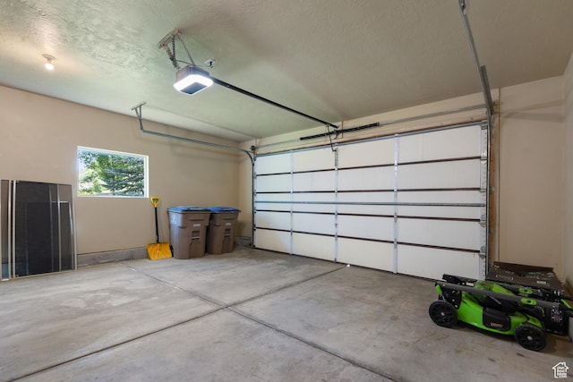 15337 S Eagle Crest Dr E, Draper, UT 84020 - garage with a garage door opener