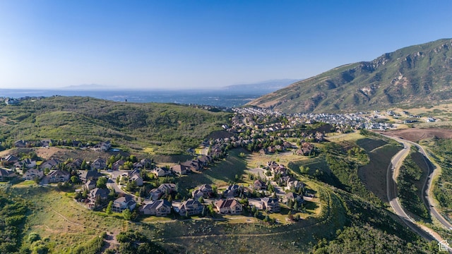 15337 S Eagle Crest Dr E, Draper, UT 84020 - aerial view of property and surrounding area featuring mountains and nearby suburban area