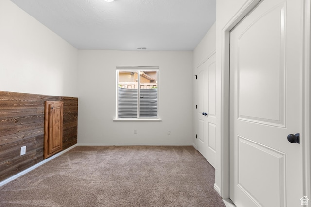 15337 S Eagle Crest Dr E, Draper, UT 84020 - unfurnished bedroom with carpet flooring and a closet